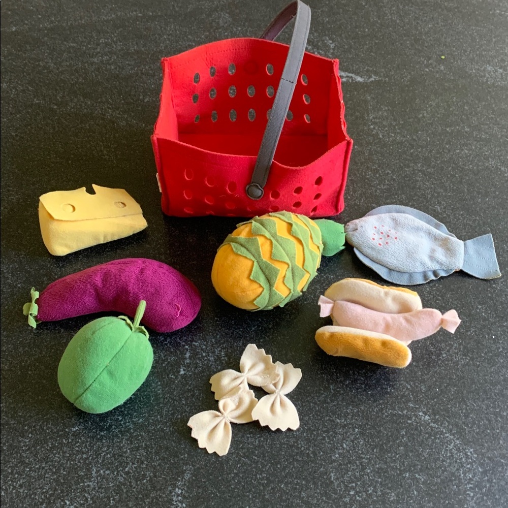 IKEA Latsas Soft Felt Play Food With Red Shopping Basket